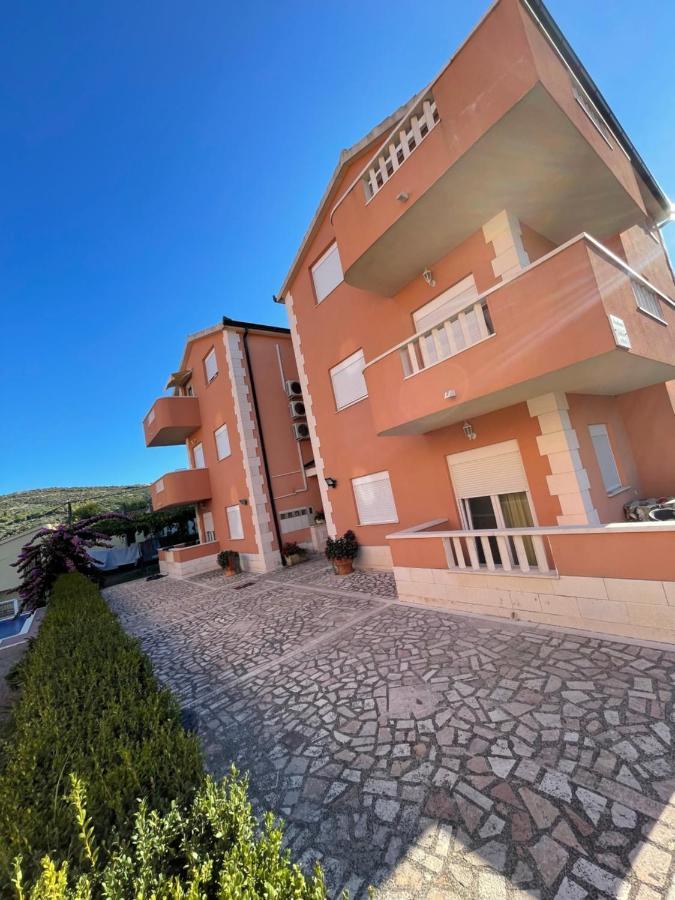 Hotel Apartman Jukic Marina Exteriér fotografie